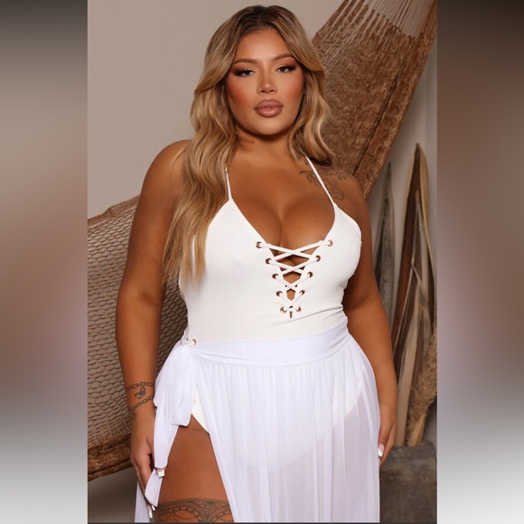 NWT❕❣️🌞⛱️🧴 White Bathing Suit Cover Up Skirt - White Sz 0X Plus BEAUTIFUL! - Picture 6 of 7